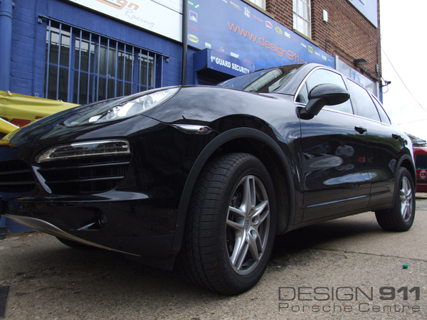 Porsche Cayenne with KESKIN wheels